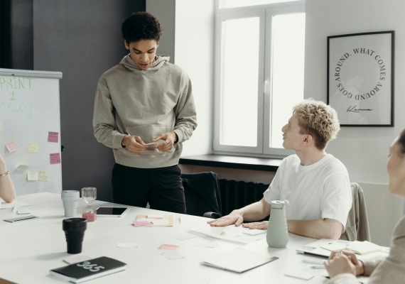 pexels-cottonbro-7437090